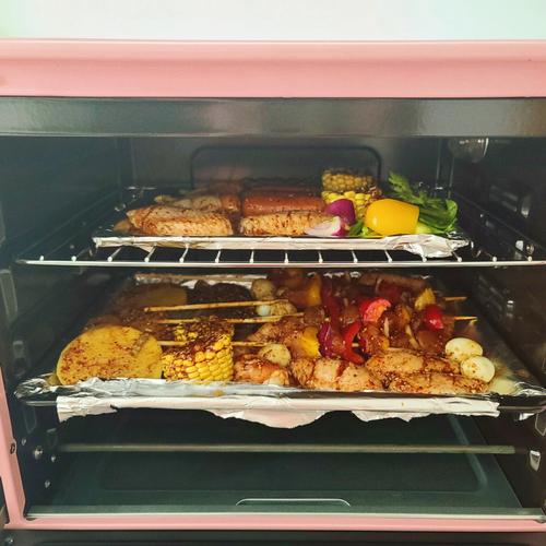 电烤箱烤肉用多少温度多长时间